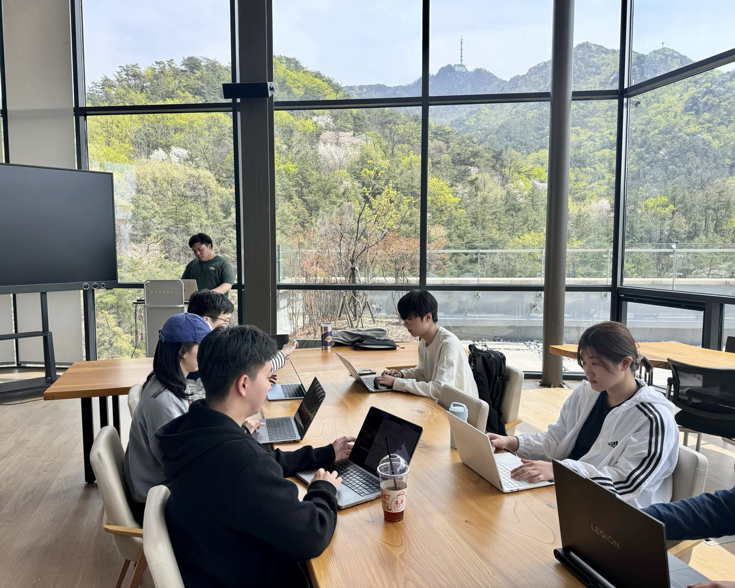 AR team meeting 🤖